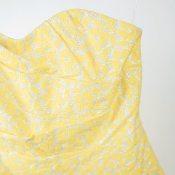 Alice + Olivia Grove Yellow Strapless Sculpted Dress - Picture 5 of 8